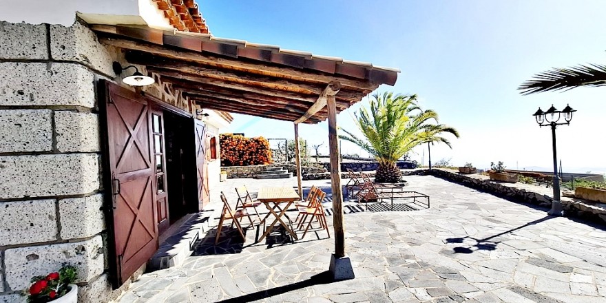 terraza con vistas al mar