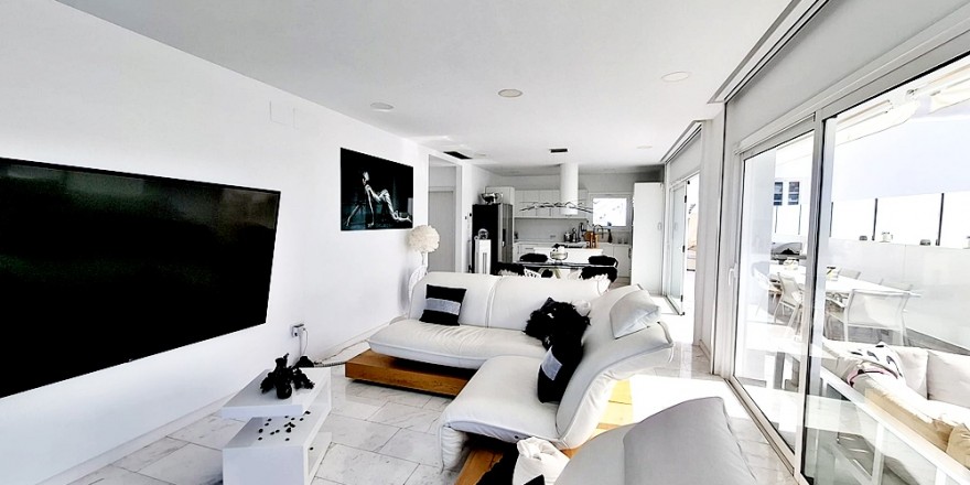 WhatsApp Image 2026-01-17 at 10.58.02