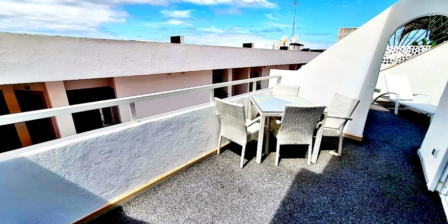 sunny terrace2